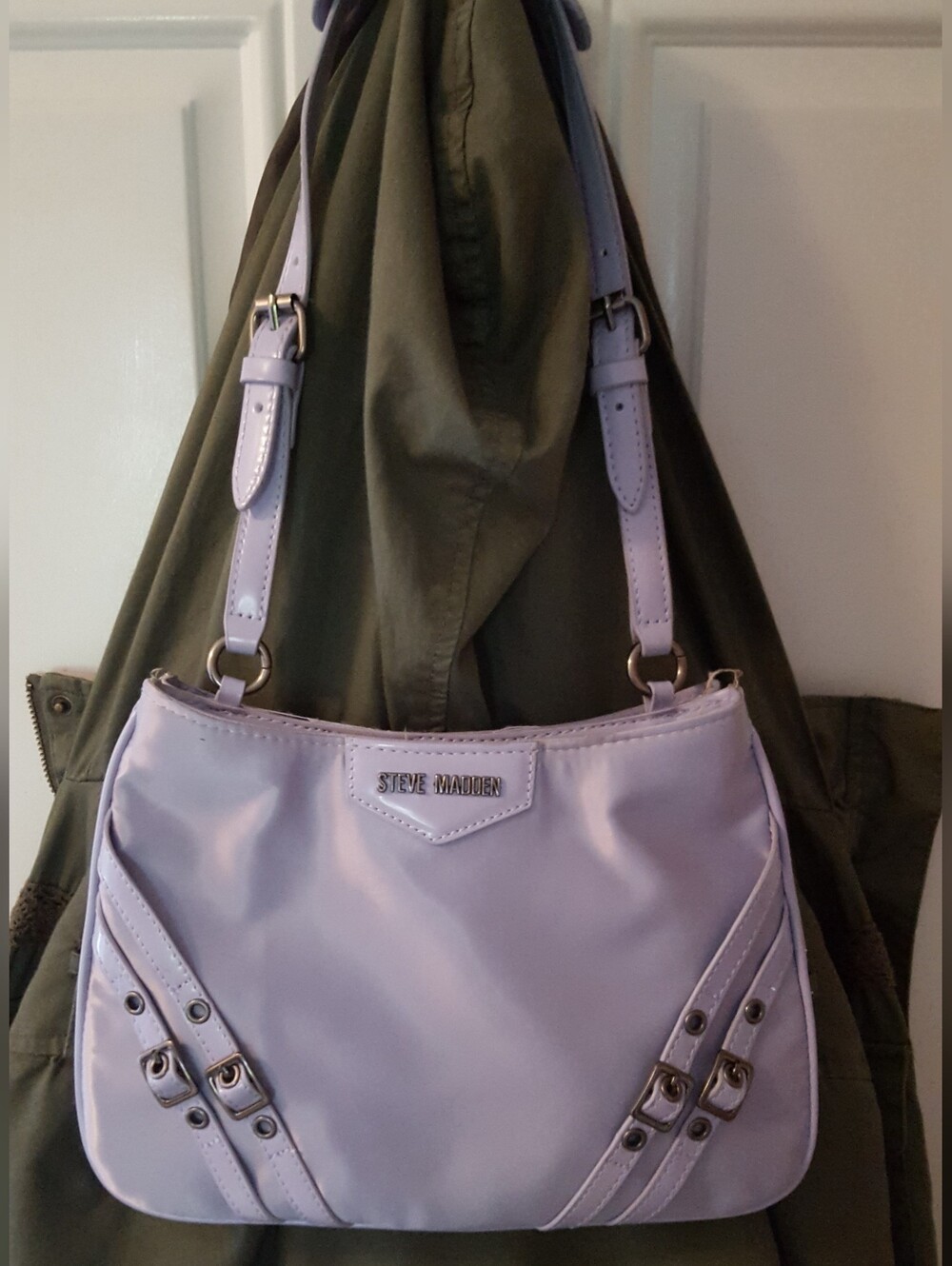 Steve Madden lilac shoulder bag with buckle accents